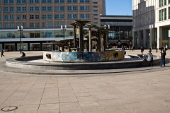 berlin-alexanderplatz-brunnen-der-voelkerfreundschaft