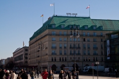 berlin-hotel-adlon-pariser-platz-brandenburger-tor